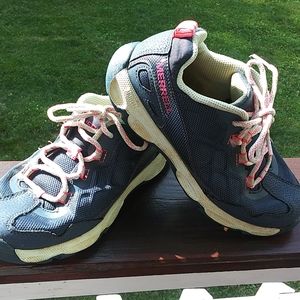 Girl's Merrell shoes